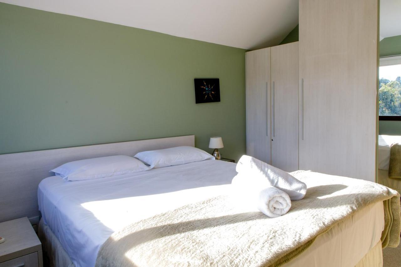 Apartamento super agradável no centro de Gramado Exterior foto