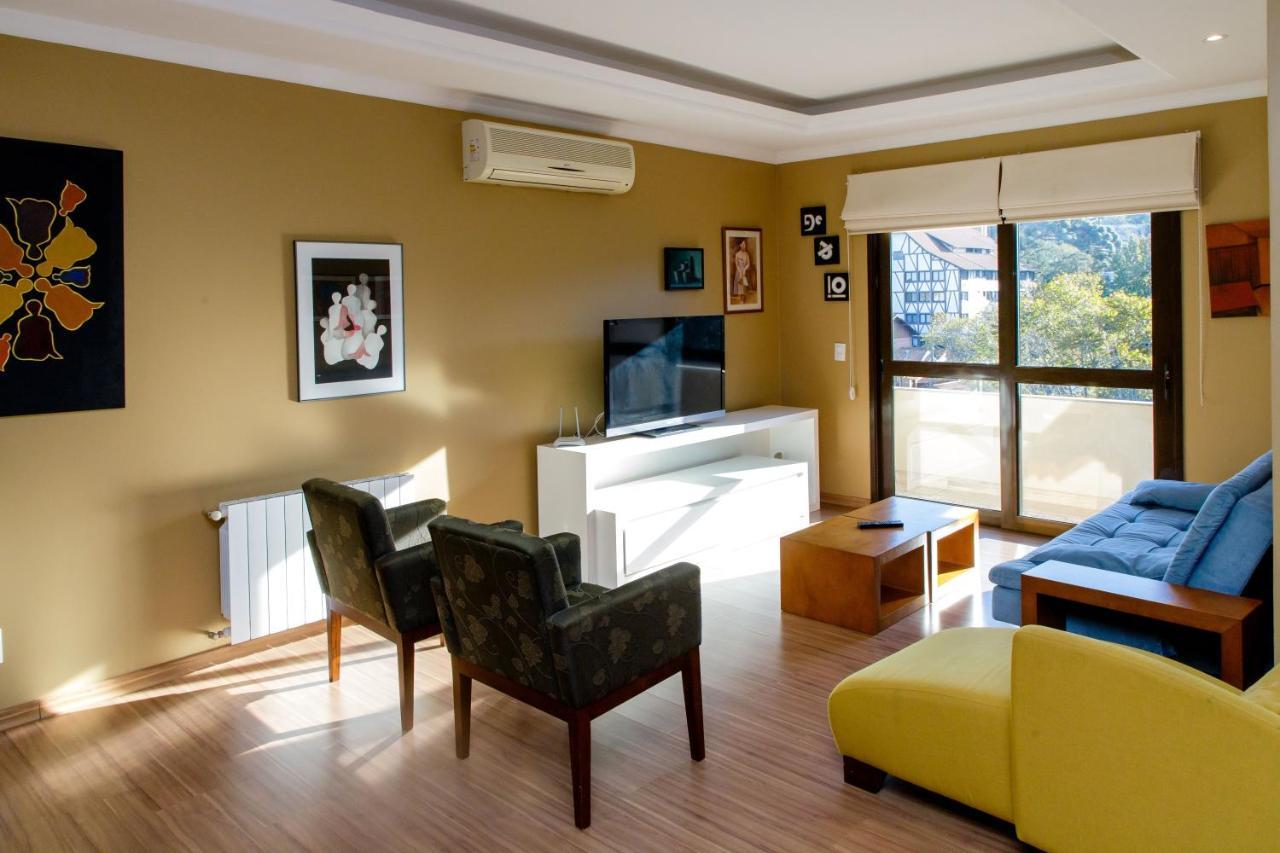 Apartamento super agradável no centro de Gramado Exterior foto