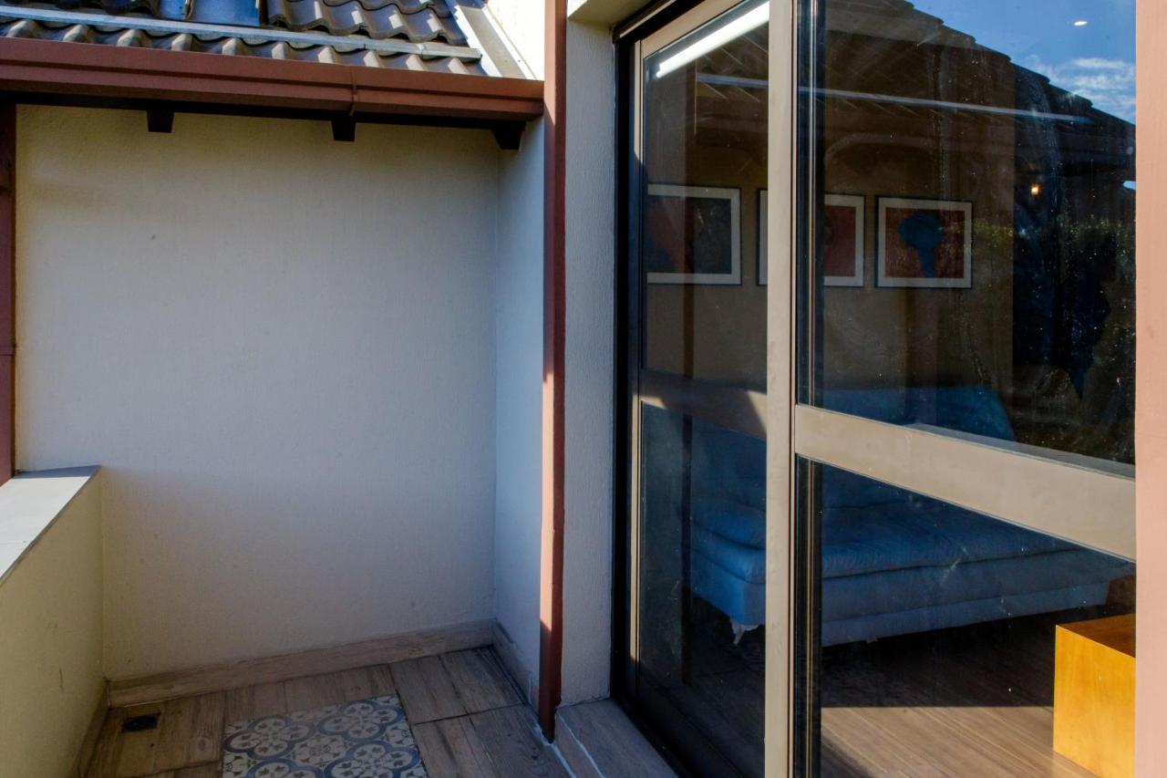 Apartamento super agradável no centro de Gramado Exterior foto