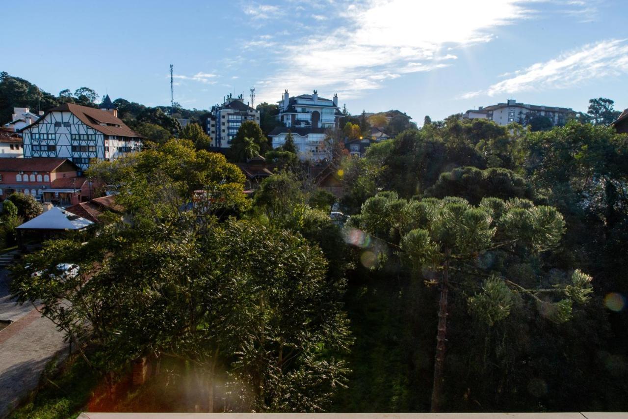 Apartamento super agradável no centro de Gramado Exterior foto